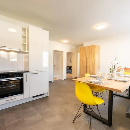 Apartman Charming In St. Moritz